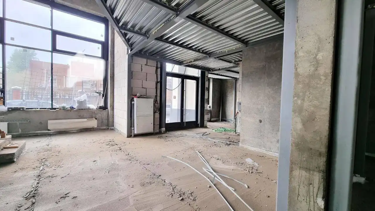 Аренда углового помещения в ЖК Серебряный Фонтан - Коммерческая (Недвижимость) в Москва