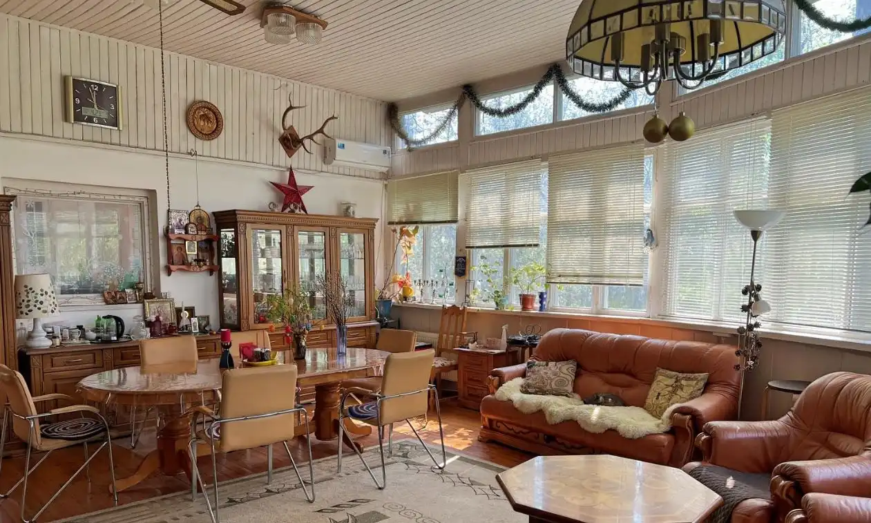 Продажа дома 500 кв. м на участке 27,8 соток в селе Уборы - Дом (Недвижимость) в Уборы