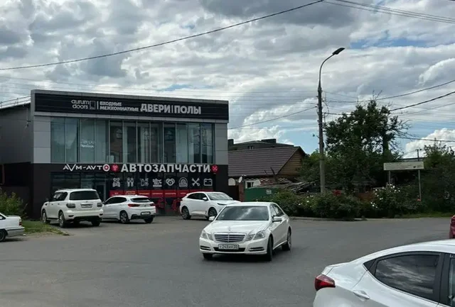 Продажа готового двухэтажного магазина в Краснодаре - Гараж в Краснодар