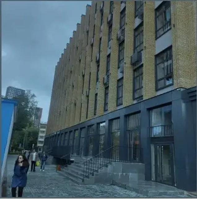 Аренда ПСН на 1 этаже в БЦ класса В+ в Москве - Земля в Москва
