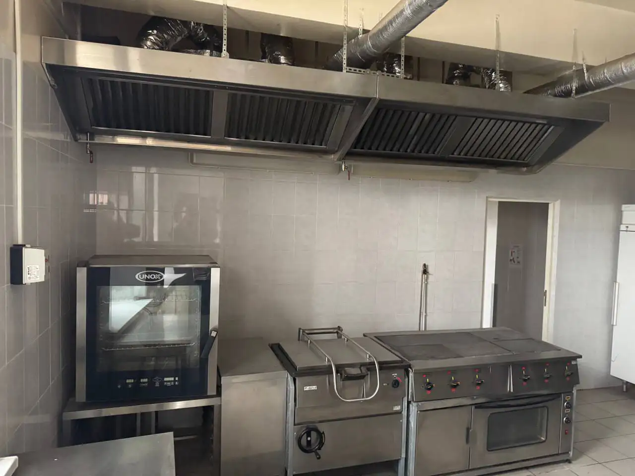 Аренда отдельно стоящего здания бывшего университета - Коммерческая недвижимость (Недвижимость) в Москва