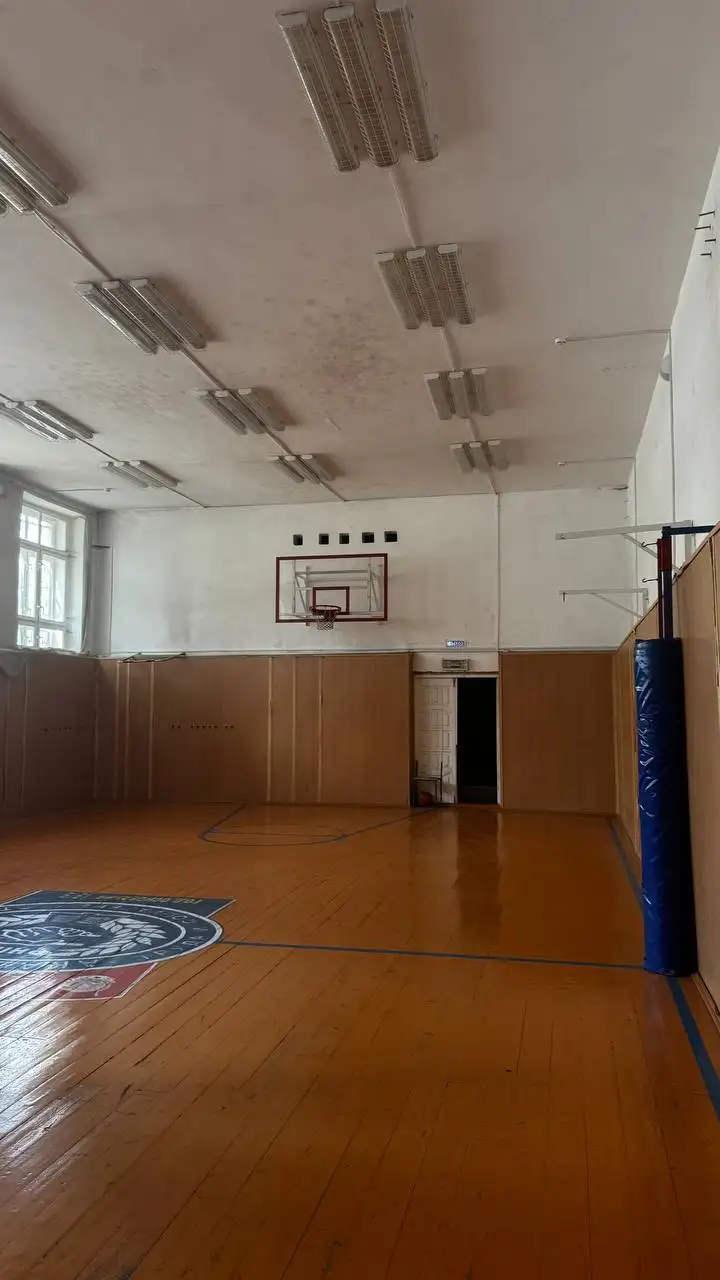 Аренда отдельно стоящего здания бывшего университета - Коммерческая недвижимость (Недвижимость) в Москва