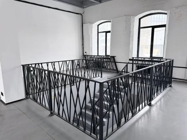 Продажа коммерческой недвижимости ПСН в ЦАО Москвы - Аренда комнат в Москва