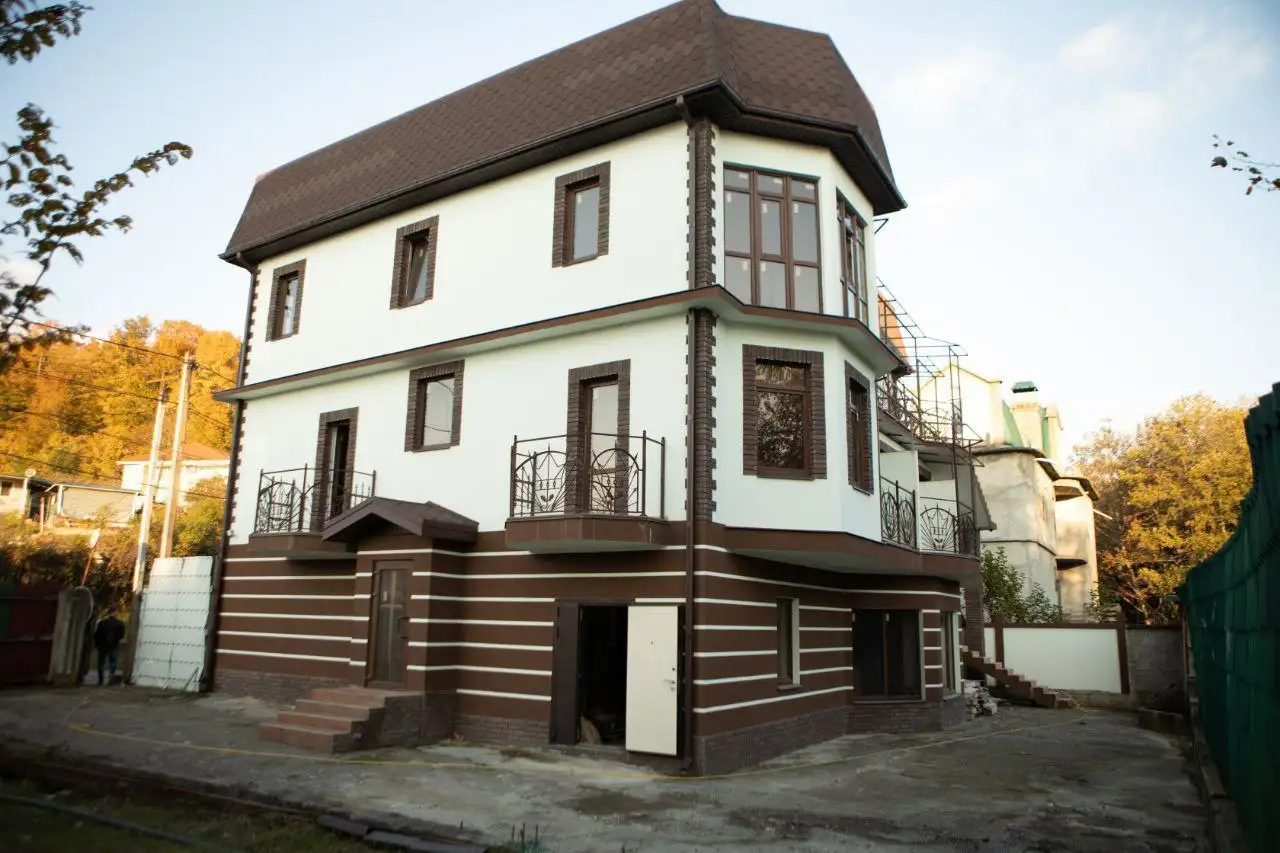 Продается мини-гостиница в Адлере - Коммерческая недвижимость (Недвижимость) в Адлер