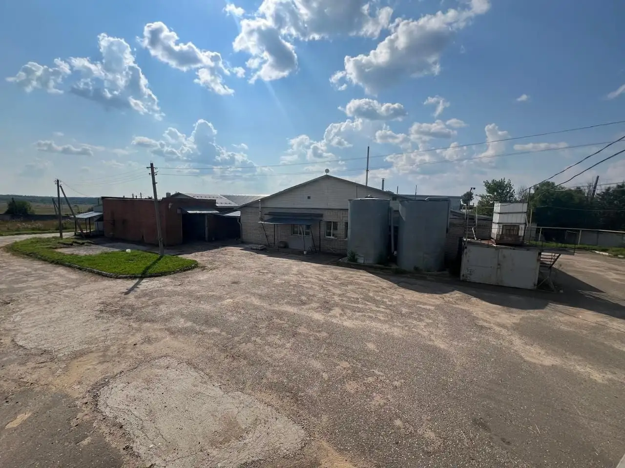 Продажа промышленного объекта 1600 м² с землёй 3,45 Га - Коммерческая (Недвижимость) в Ухтохма