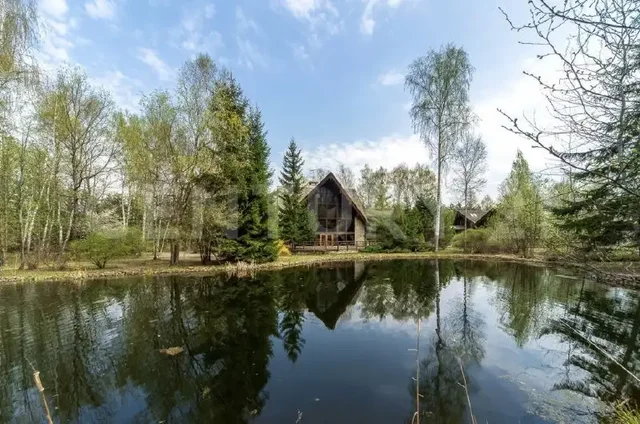 Продажа земельного участка 4,2 Га ИЖС в КП «Вешки» с готовым бизнесом - Дома, коттеджи в Москва