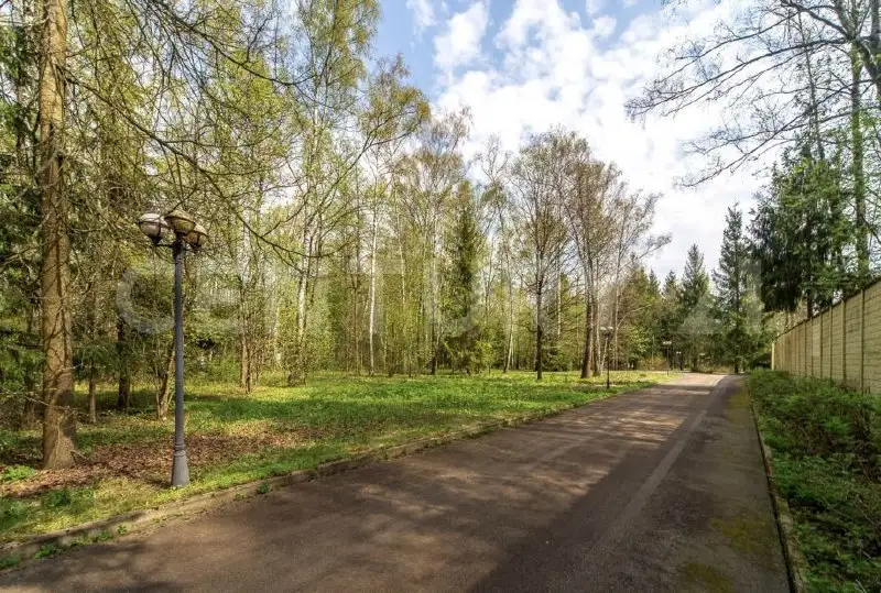 Продажа земельного участка 4,2 Га ИЖС в КП «Вешки» с готовым бизнесом - Земельные участки (Недвижимость) в Москва