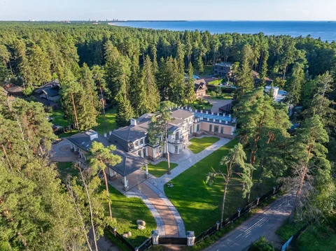 Роскошное дворцовое поместье 1633м2 на берегу Финского залива в Курортном районе - частное объявление в Солнечное
