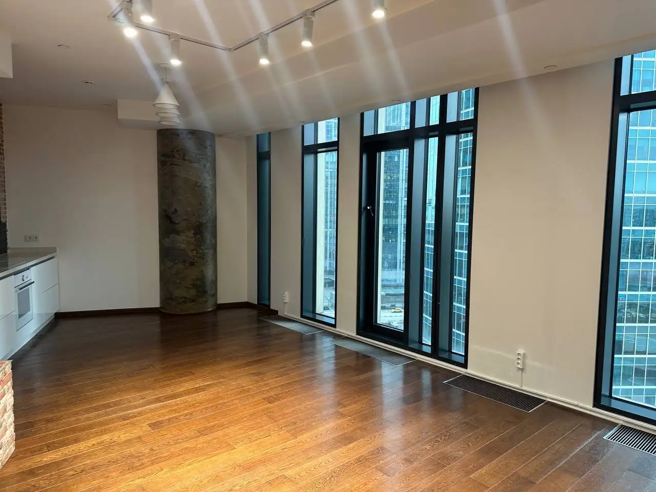 Офис в Аренду в Москва-Сити - Недвижимость в Москва