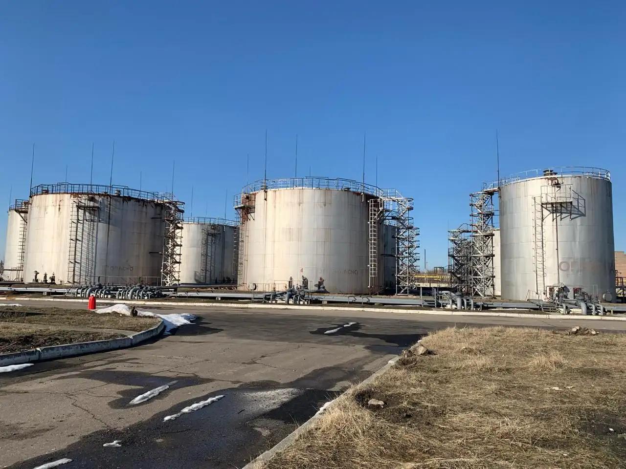 Продажа нефтебазы в ЦФО - Нефтебаза (Готовый бизнес и оборудование) в Неизвестно