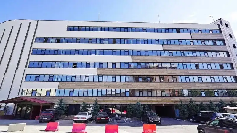 Высокодоходный бизнес: здание под автосалоны в Казани - Коммерческая недвижимость (Недвижимость) в Казань