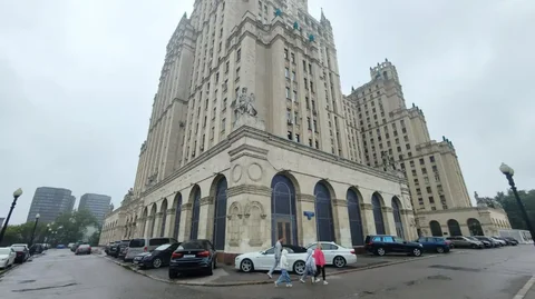 Офис в Кудринской высотке - Земельный участок в Москва