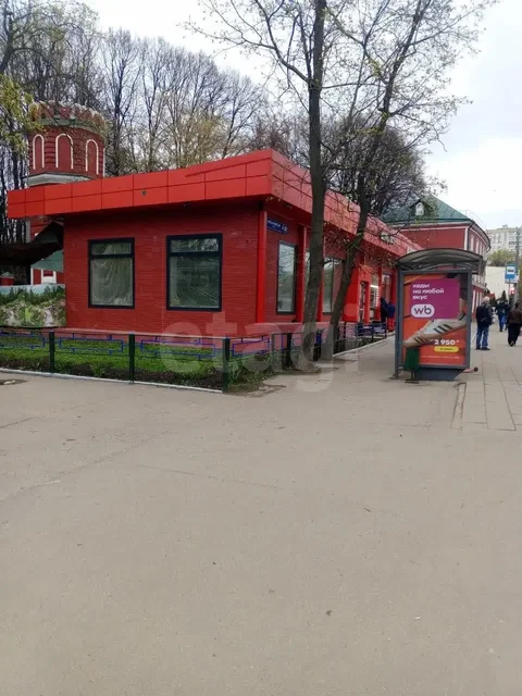 Аренда помещения под кафе или ресторан на проходном месте - Недвижимость в Москва