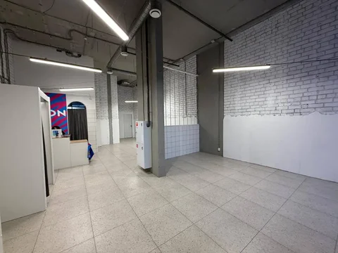 Субаренда помещения в ЖК Clever Park - Коммерческая недвижимость в Москва