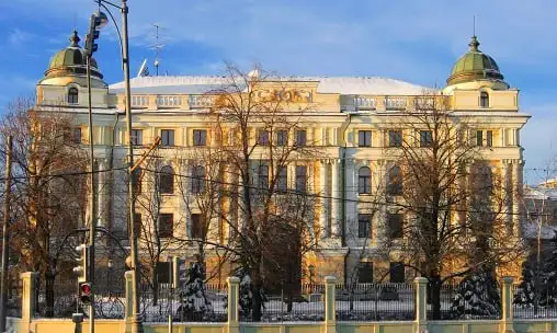 Элитный особняк у метро Кропоткинская - Недвижимость в Москва