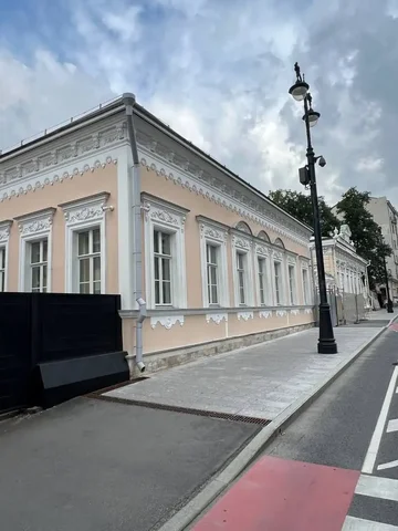 Продается уникальный особняк на Ордынке (880 м2) в центре Москвы - частное объявление в Москва