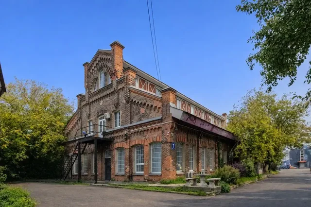 Продажа отреставрированного здания 1200 м² в Москве - Койко-место в Москва