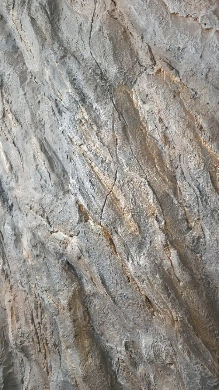 Декоративные скалы и каменные стены ручной работы