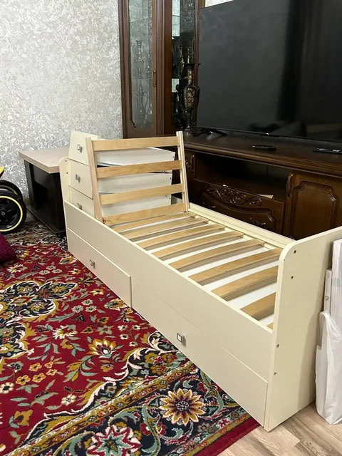Детская кроватка с комодом и ящиками - Товары для детей в Симферополь