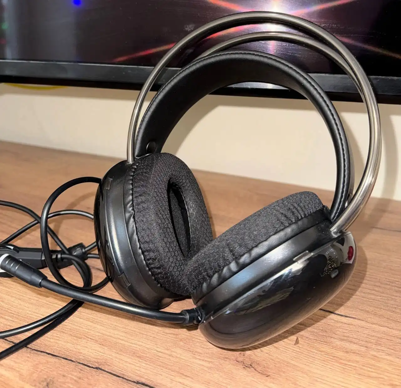 Продам гарнитуру с USB-проводом