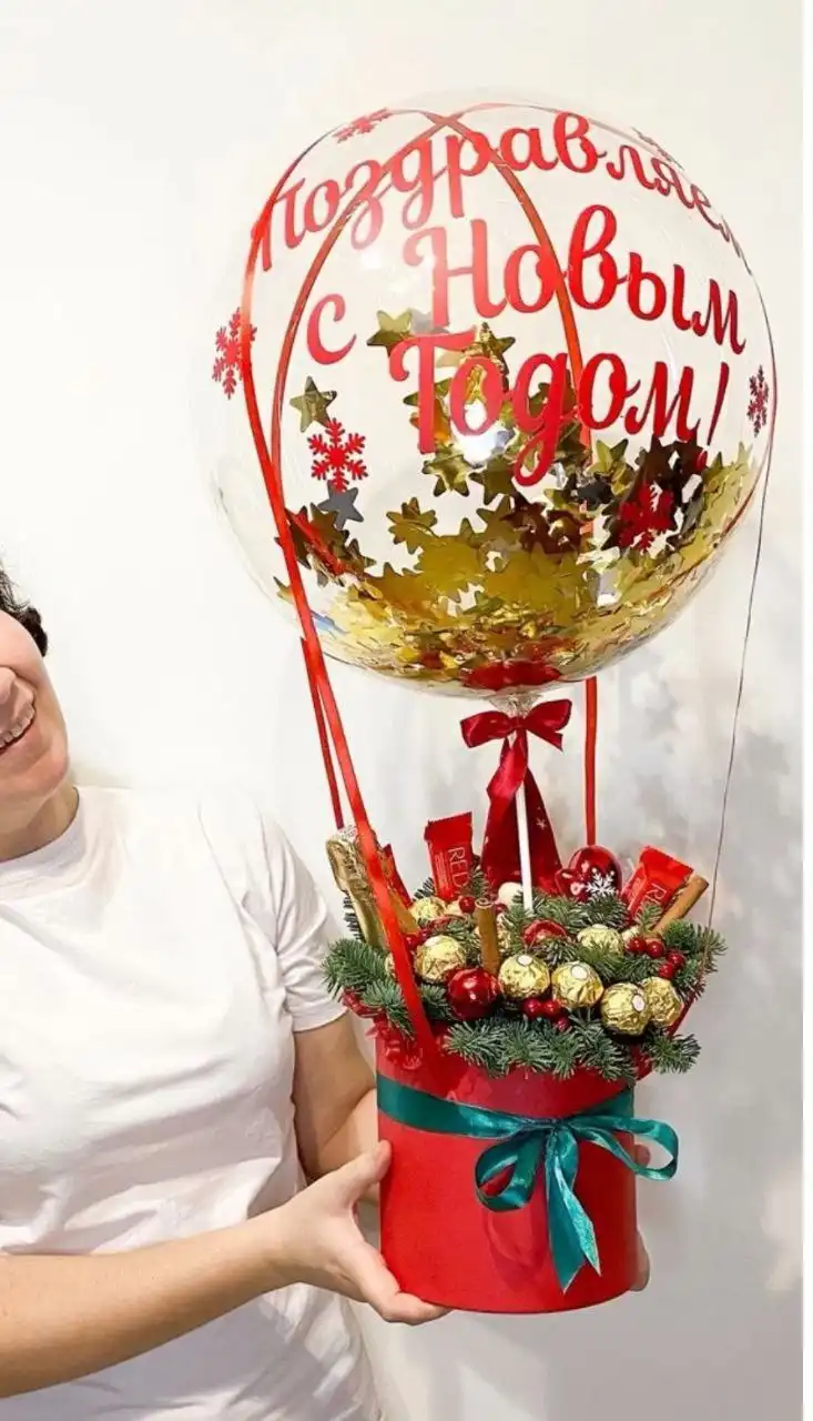 Новогоднее оформление и подарки в Симферополе