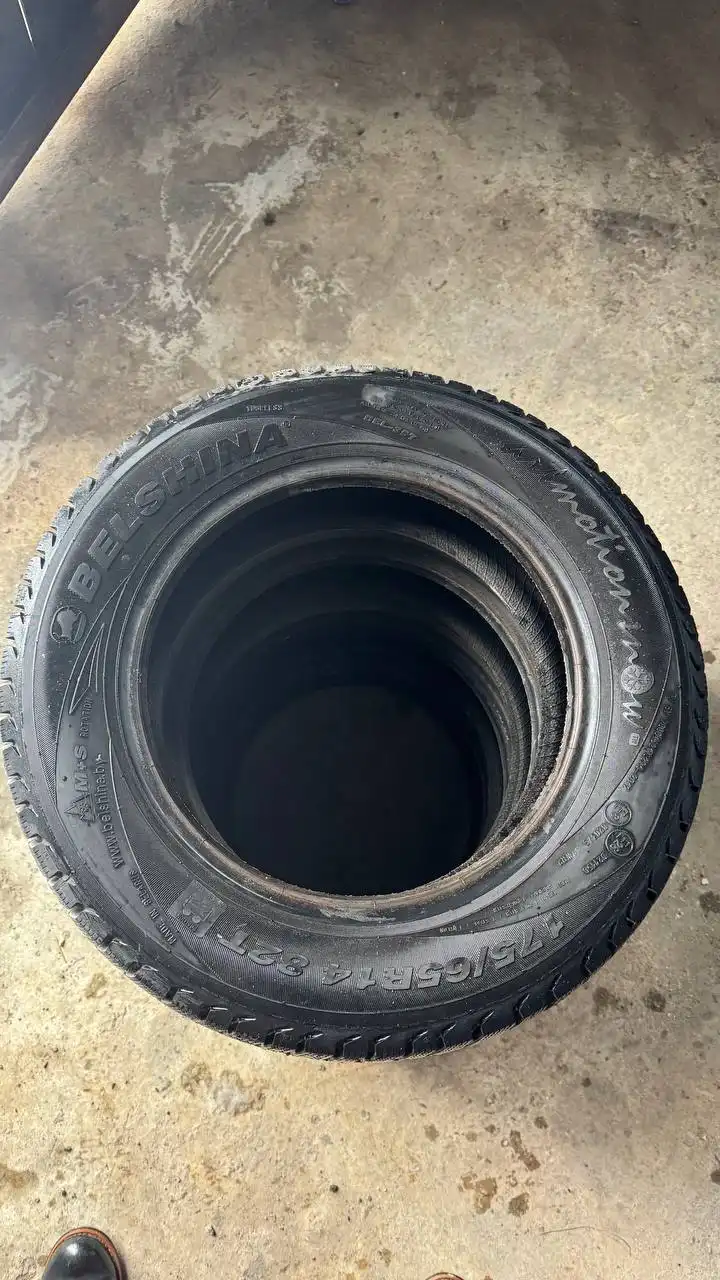 Продам идеальное состояние комплекта одежды