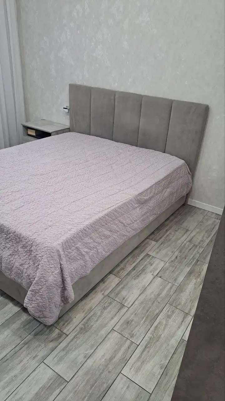 Кровать Марта с подъемным механизмом и матрасом Ирис