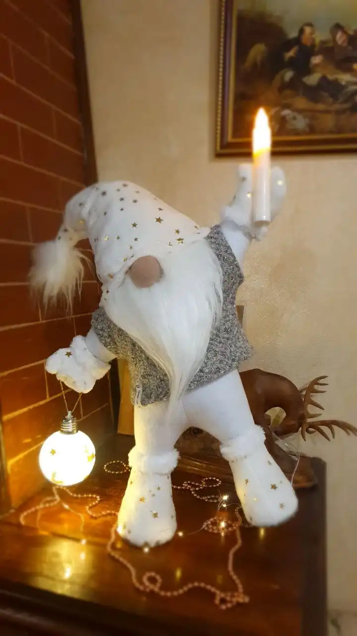 Интерьерный гном ручной работы на Рождество