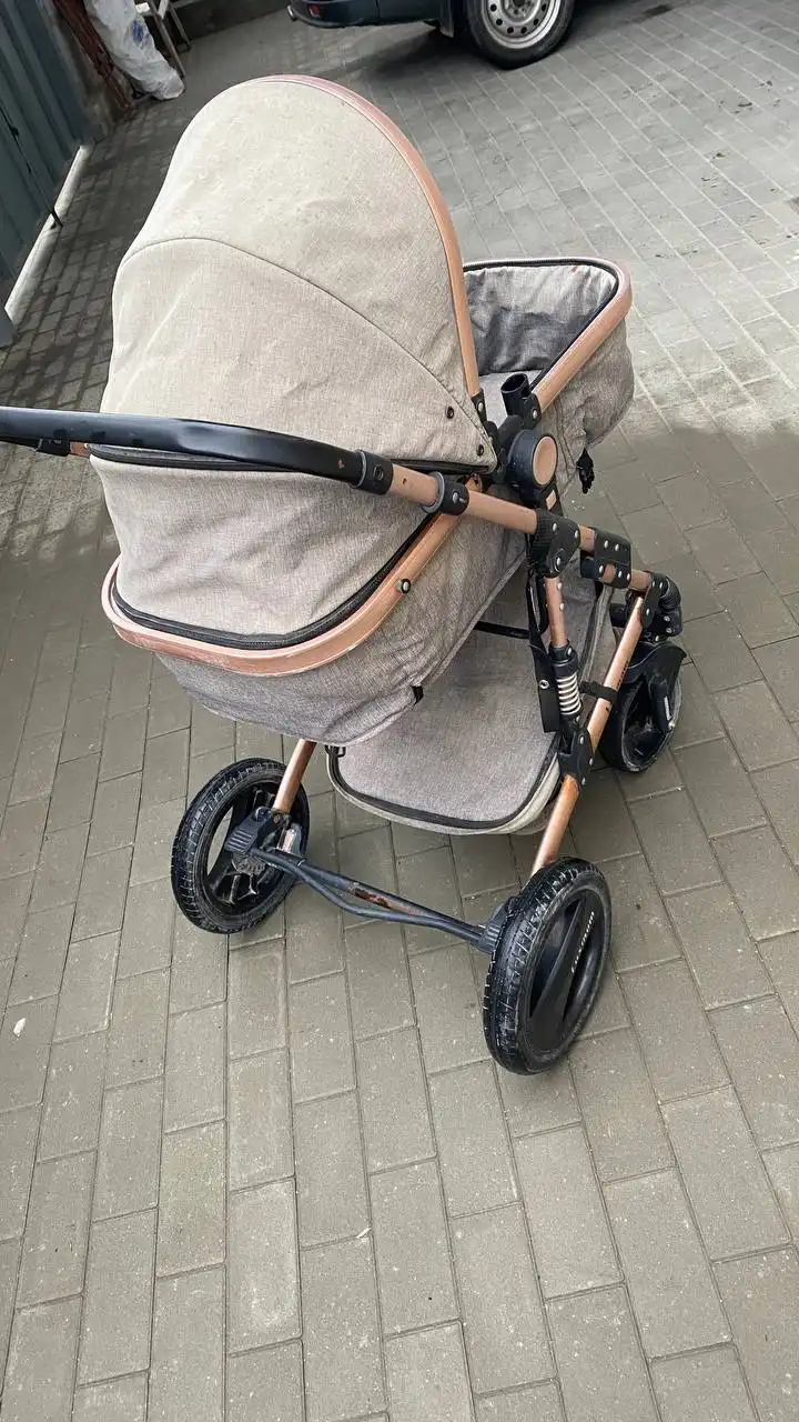 Продам коляску с кроваткой