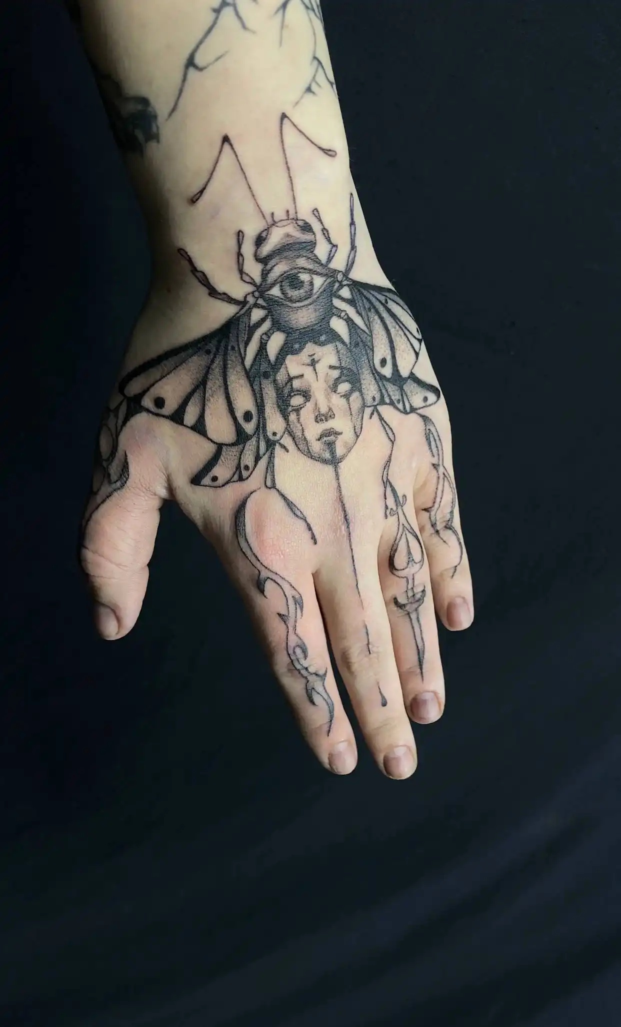 Художественная татуировка в Симферополе - Аренда оборудования в Симферополь