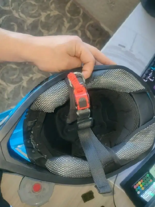 Продам кроссовый шлем Racer с очками - Мотоэкипировка (Хобби и отдых) в Симферополь