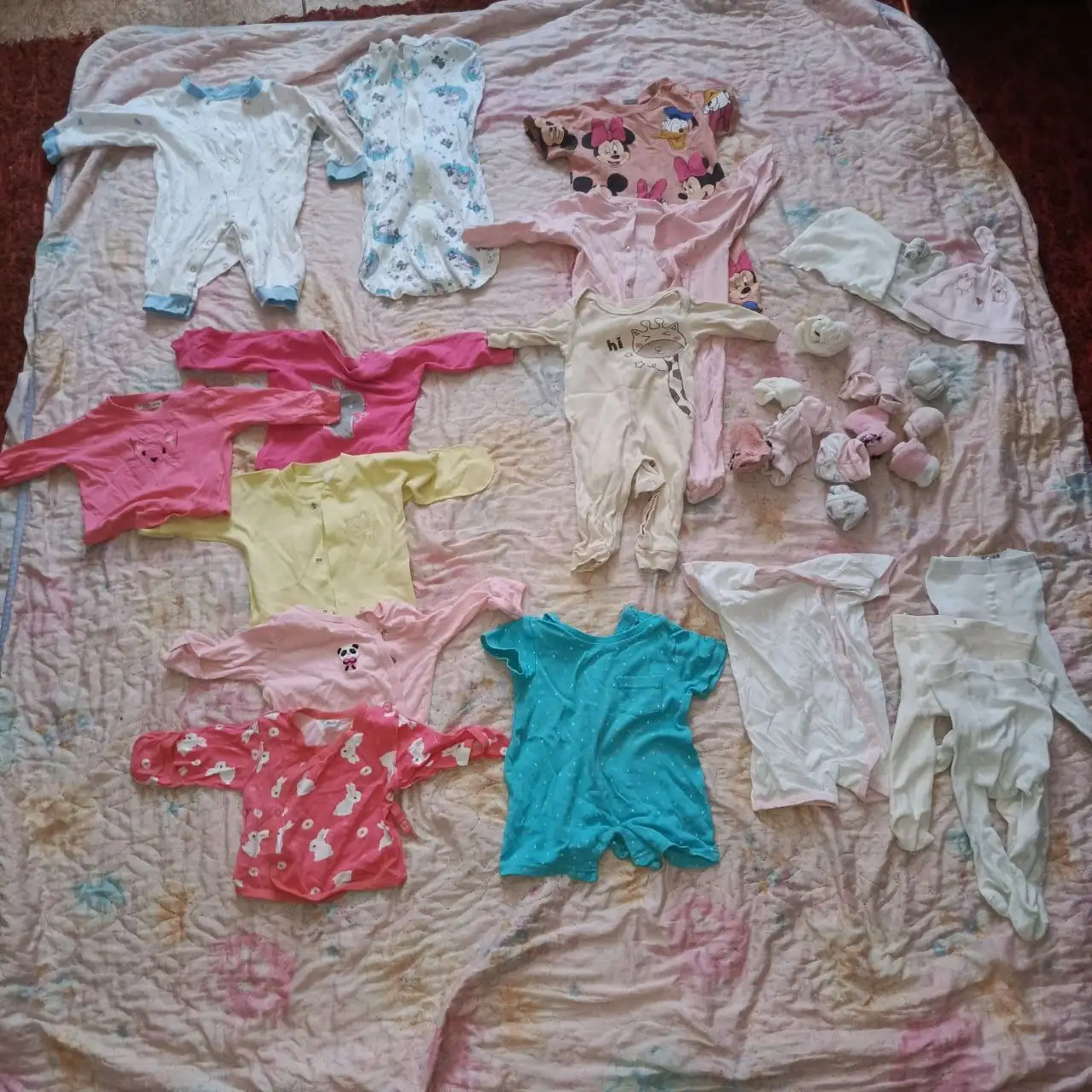 Продам детские вещи от 0 до 6 месяцев - Одежда для новорожденных (Товары для детей) в Симферополь