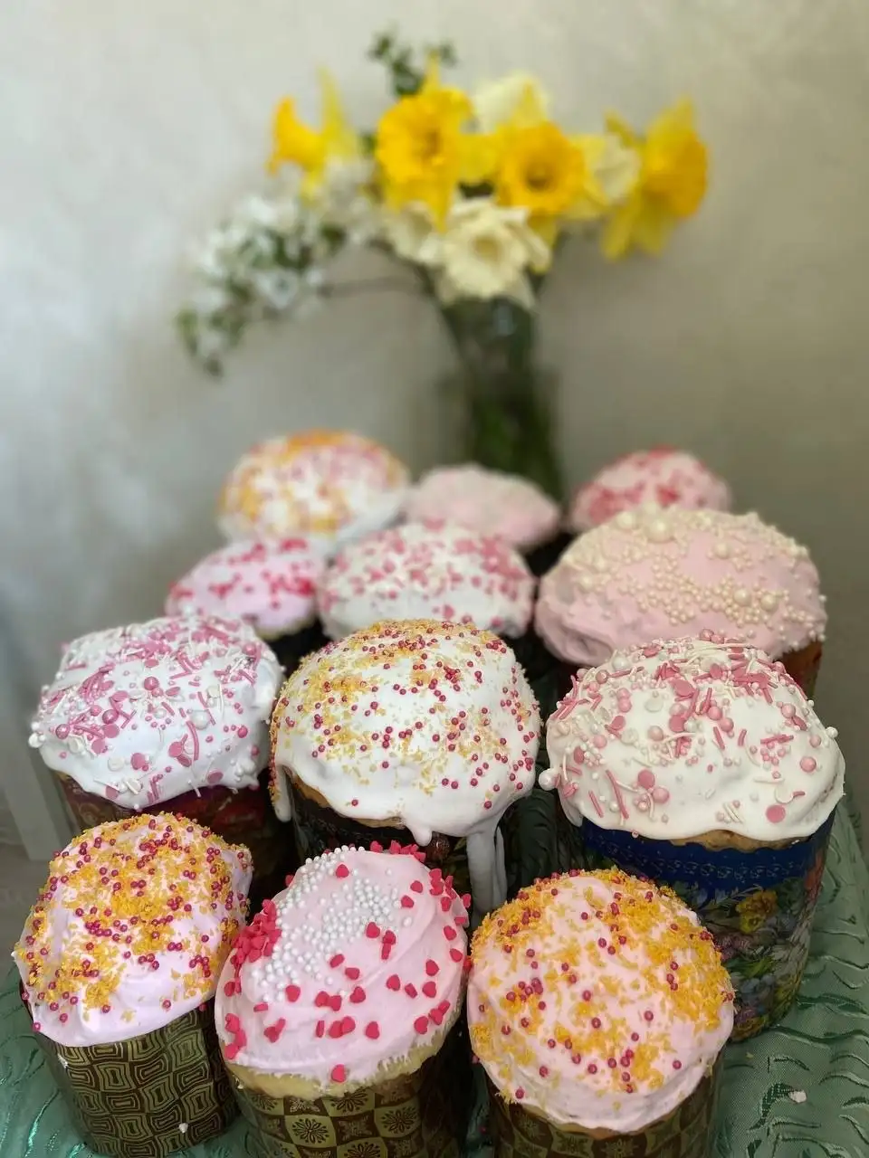 Пасхальные домашние куличи с изюмом и курагой - Выпечка (Барахолка) в Симферополь