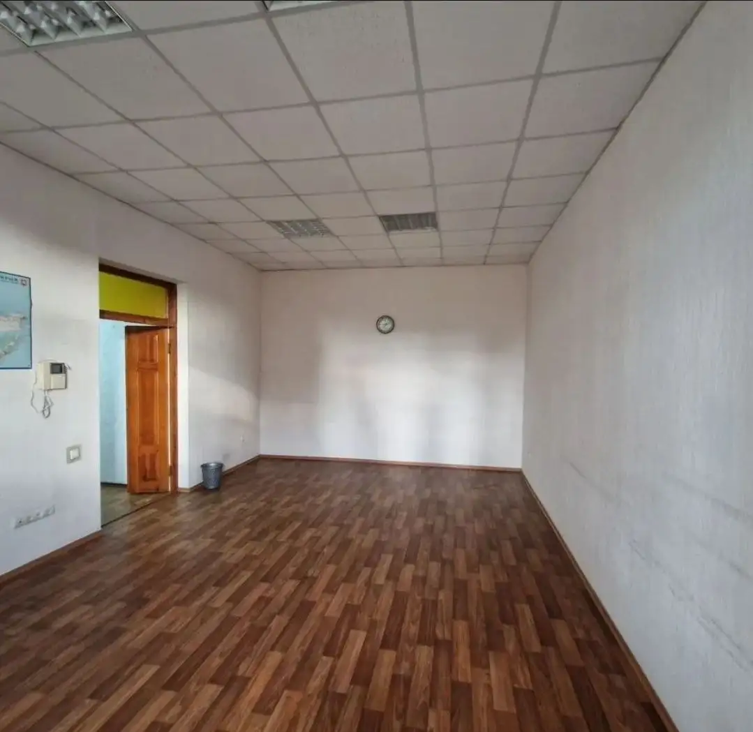 Аренда помещения в центре Симферополя - Аренда коммерческой недвижимости (Недвижимость) в Симферополь