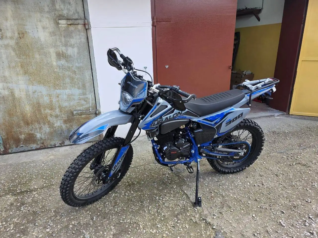 Мотоцикл 300 кубов в Симферополе - Мотоциклы (Авто) в Симферополь