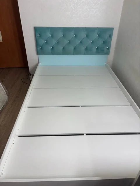Продам кровать 120x200 - Декоративные деревья в Симферополь