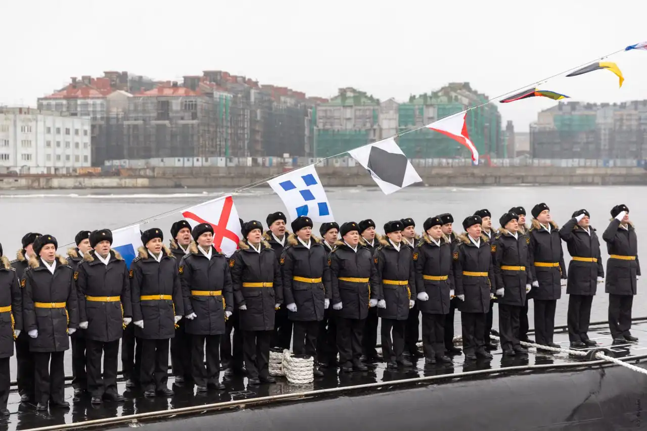 Ввод в состав ВМФ подводной лодки «Великие Луки»