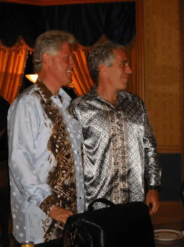 Файлы дела Эпштейна с фотографиями Билла Клинтона