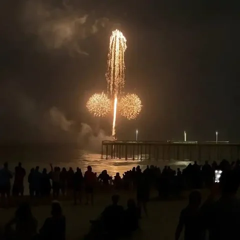 Тизер к Новому году - Одежда в Новокузнецк
