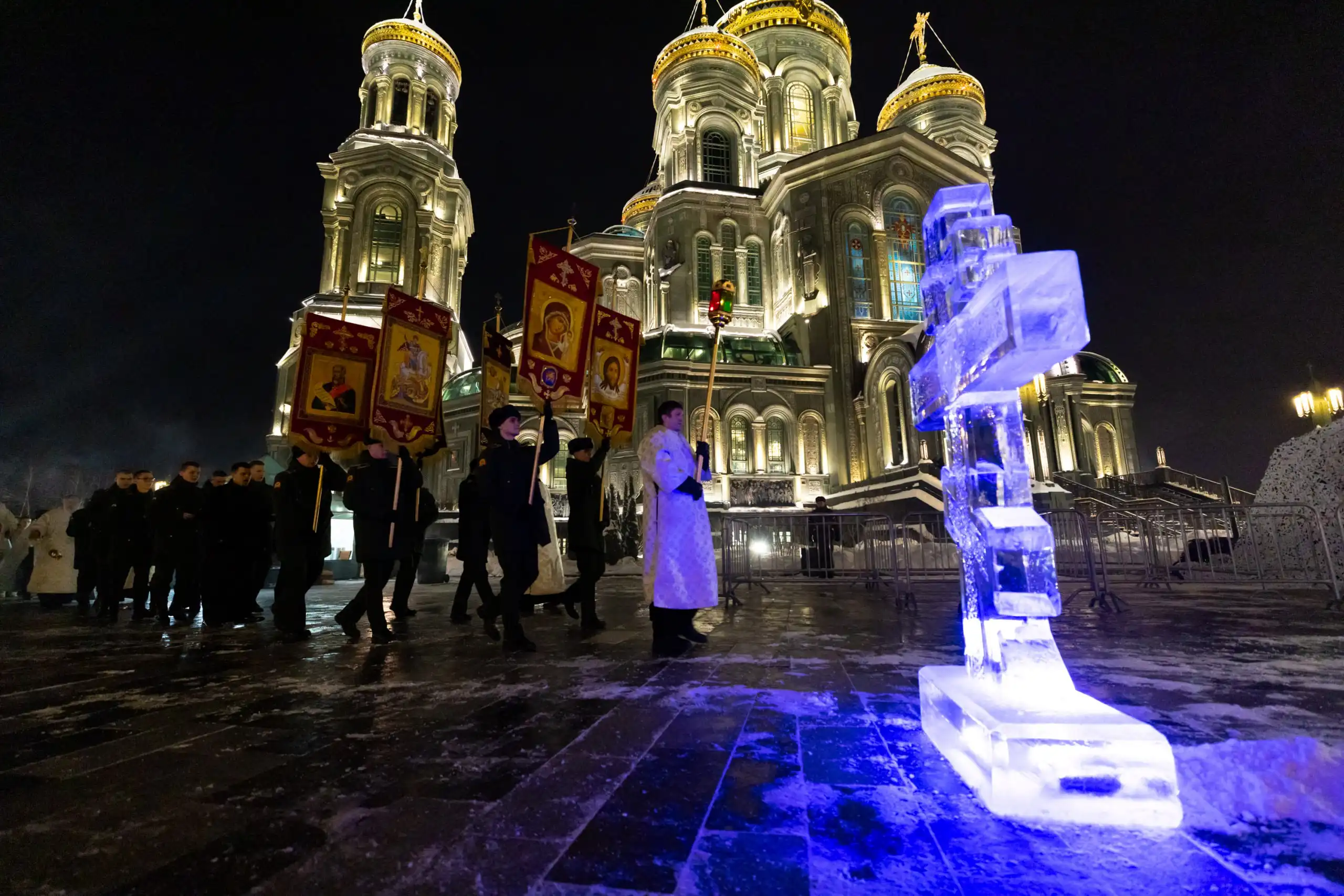 Торжественные мероприятия в Главном храме ВС РФ - Барахолка в Новокузнецк