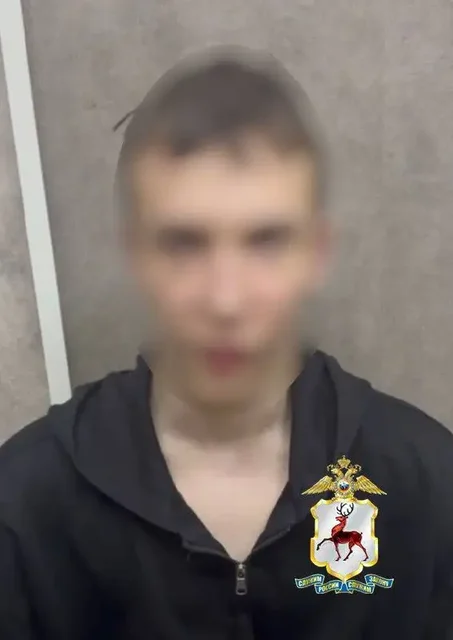 Задержание связника мошенников с сим-боксом в Нижнем Новгороде - Сигвеи/Гироскутеры в Нижний Новгород