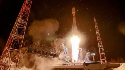 Запуск военного разведывательного спутника - Рыболовное оборудование в Новокузнецк