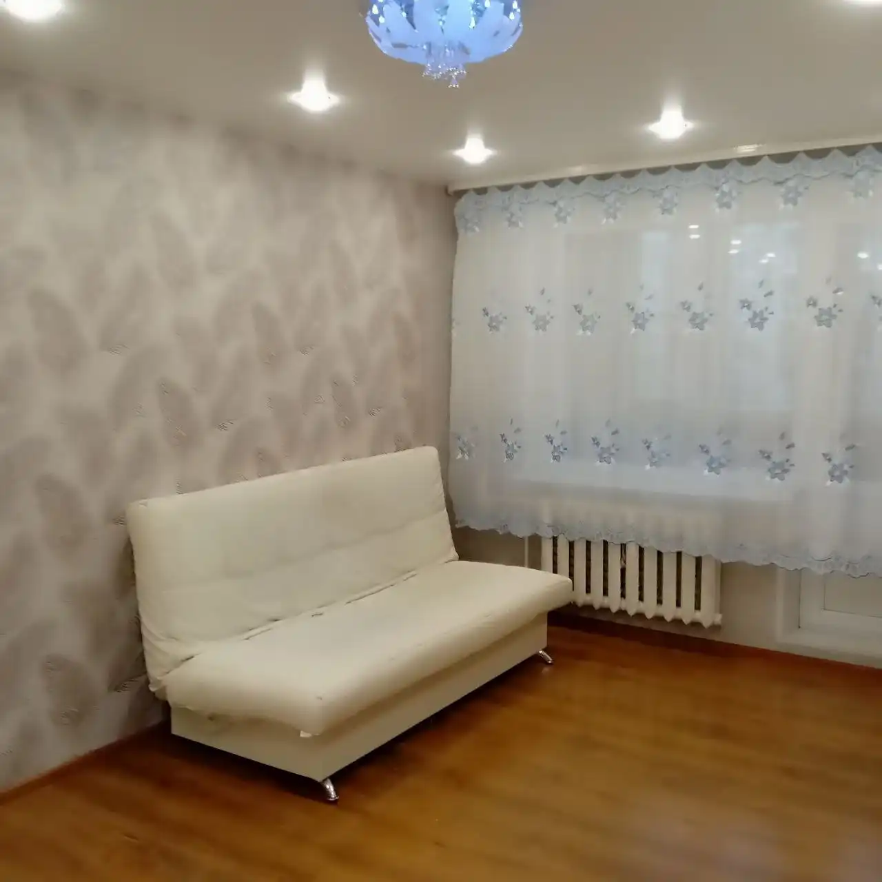 Сдается 2-комнатная квартира с мебелью и техникой