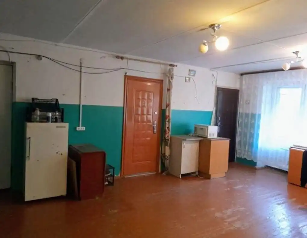 Сдается изолированная комната в семейном общежитии