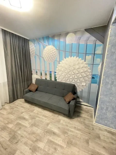 Сдается изолированная комната в трехкомнатной квартире в Черниковке - Недвижимость в Уфа