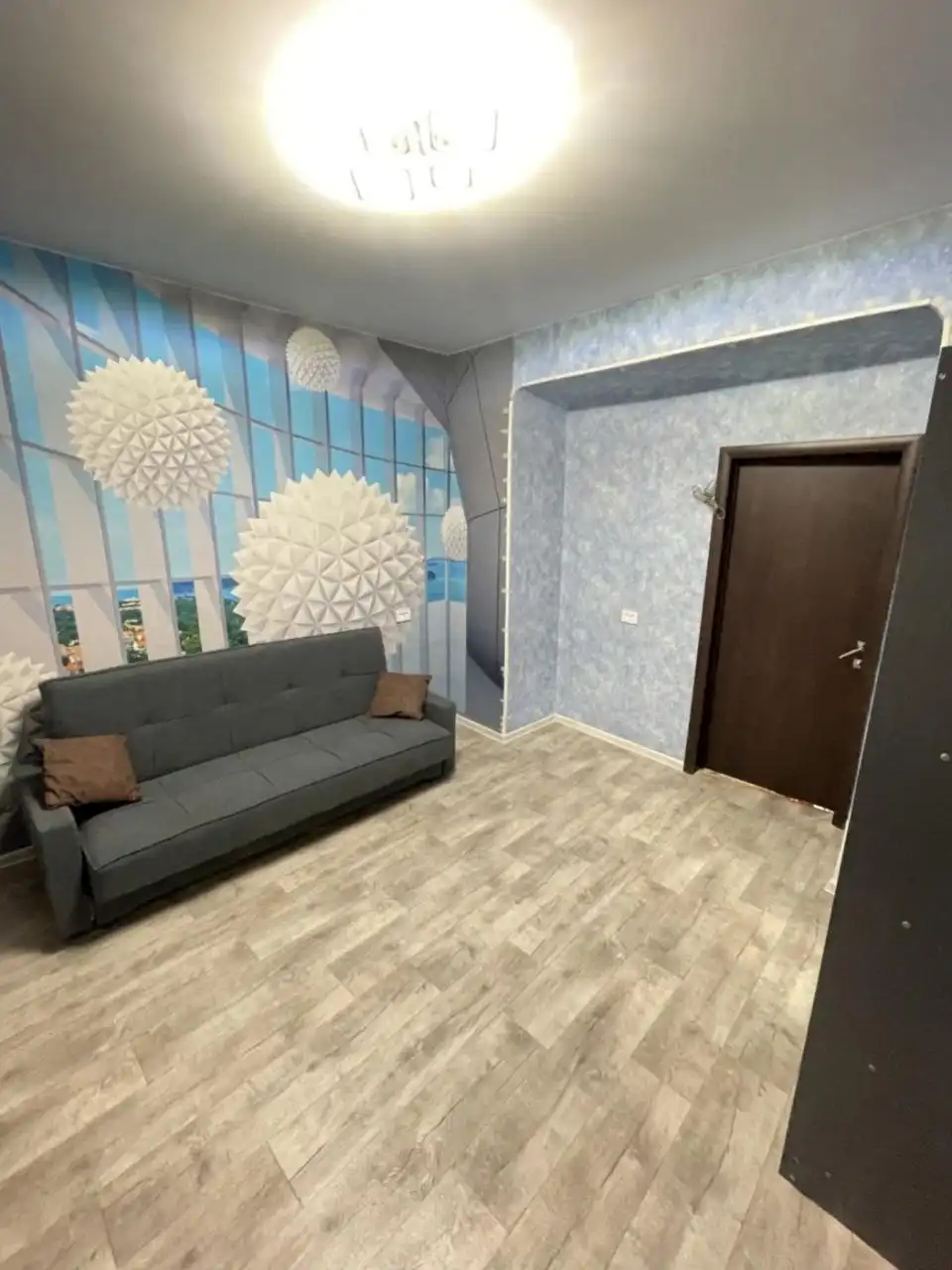 Сдается изолированная комната в трехкомнатной квартире в Черниковке