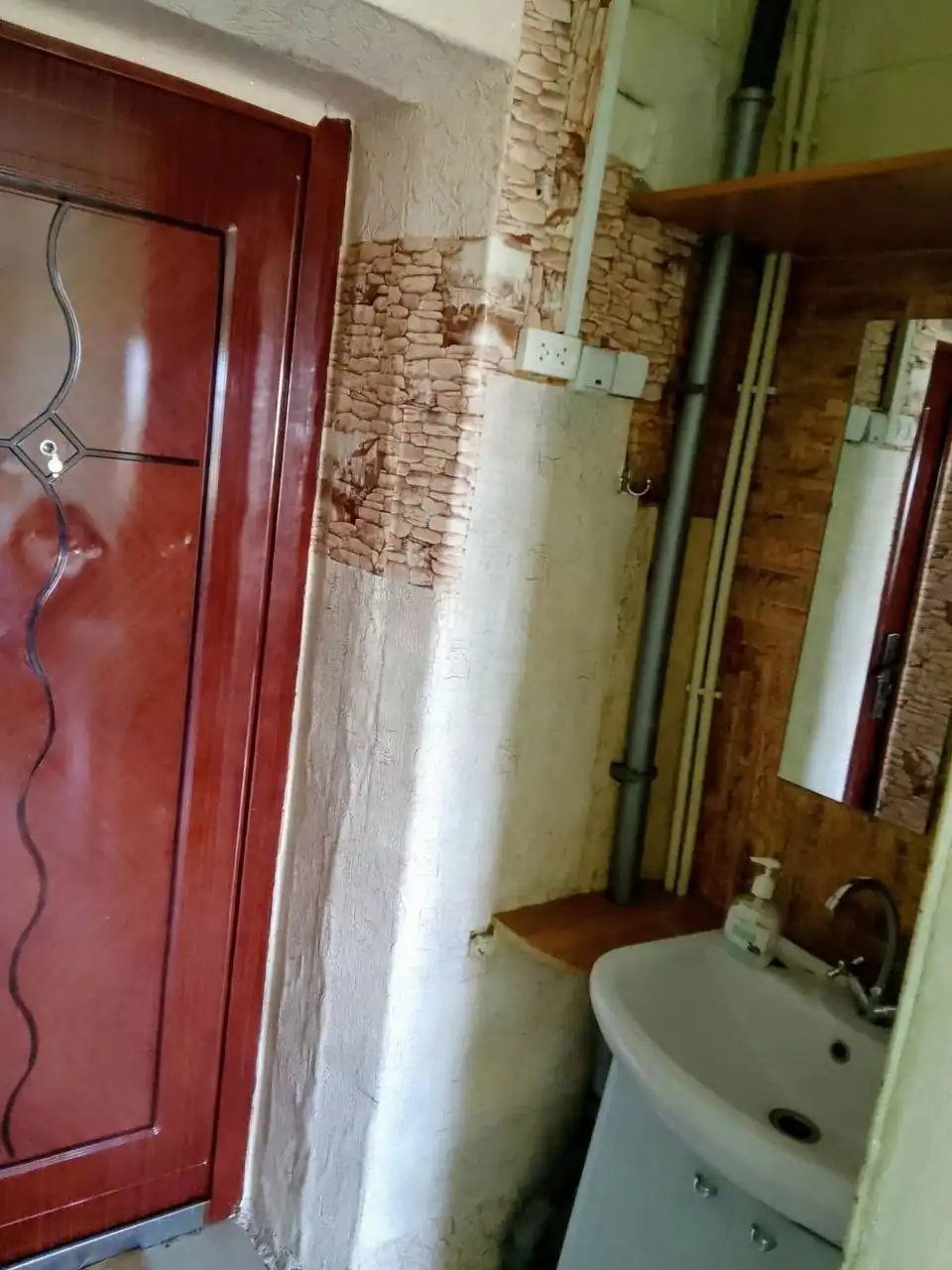 Сдается изолированная комната в общежитии блочного типа