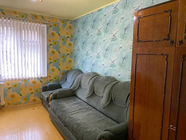 Сдается изолированная комната в трехкомнатной квартире в Зеленой Роще - Недвижимость в Уфа