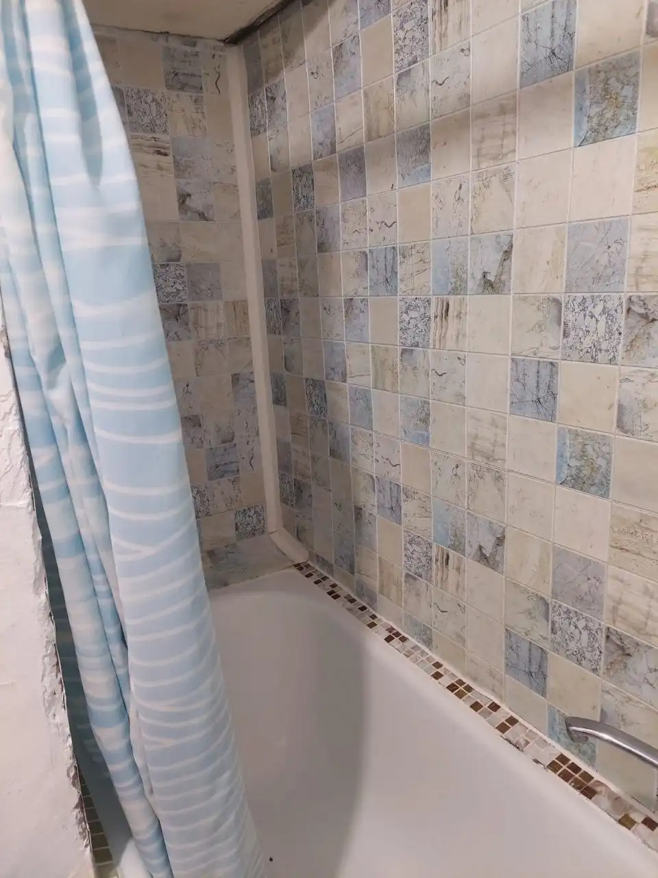 Сдается изолированная комната в малосемейке на Бульваре Молодежи - Аренда квартир и комнат (Недвижимость) в Уфа