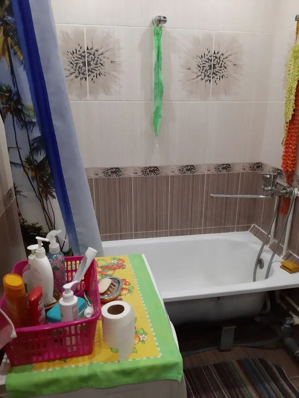 Сдается комната в трехкомнатной квартире на проспекте Октября - Аренда комнат (Недвижимость) в Уфа